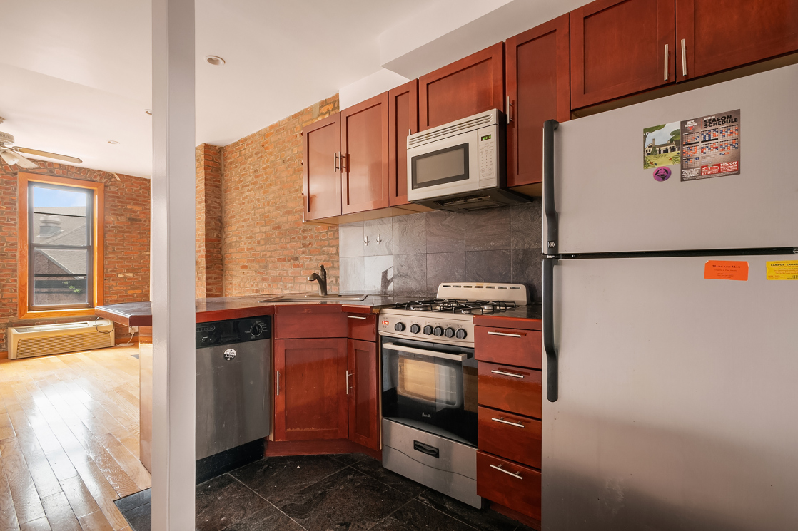 13 Cornelia Street, Unit 3AB Manhattan, NY 10014 - Photo 3 of 9