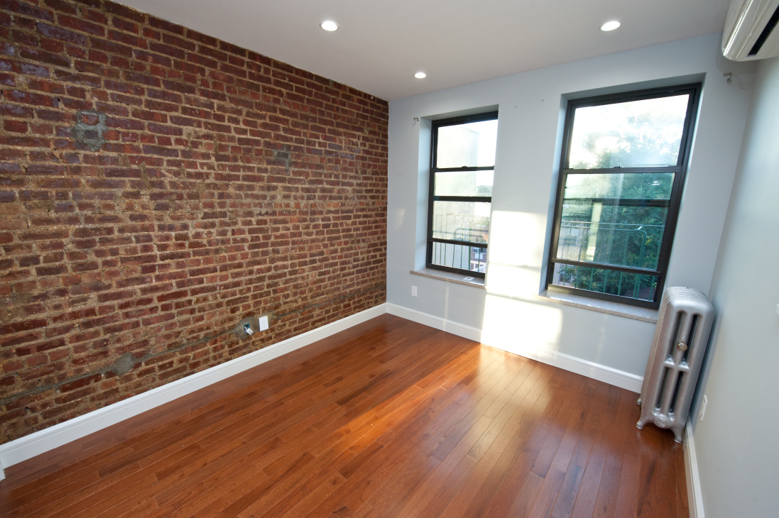 25-60 45th Street, Unit 3R Queens, NY 11103 - Photo 3 of 9