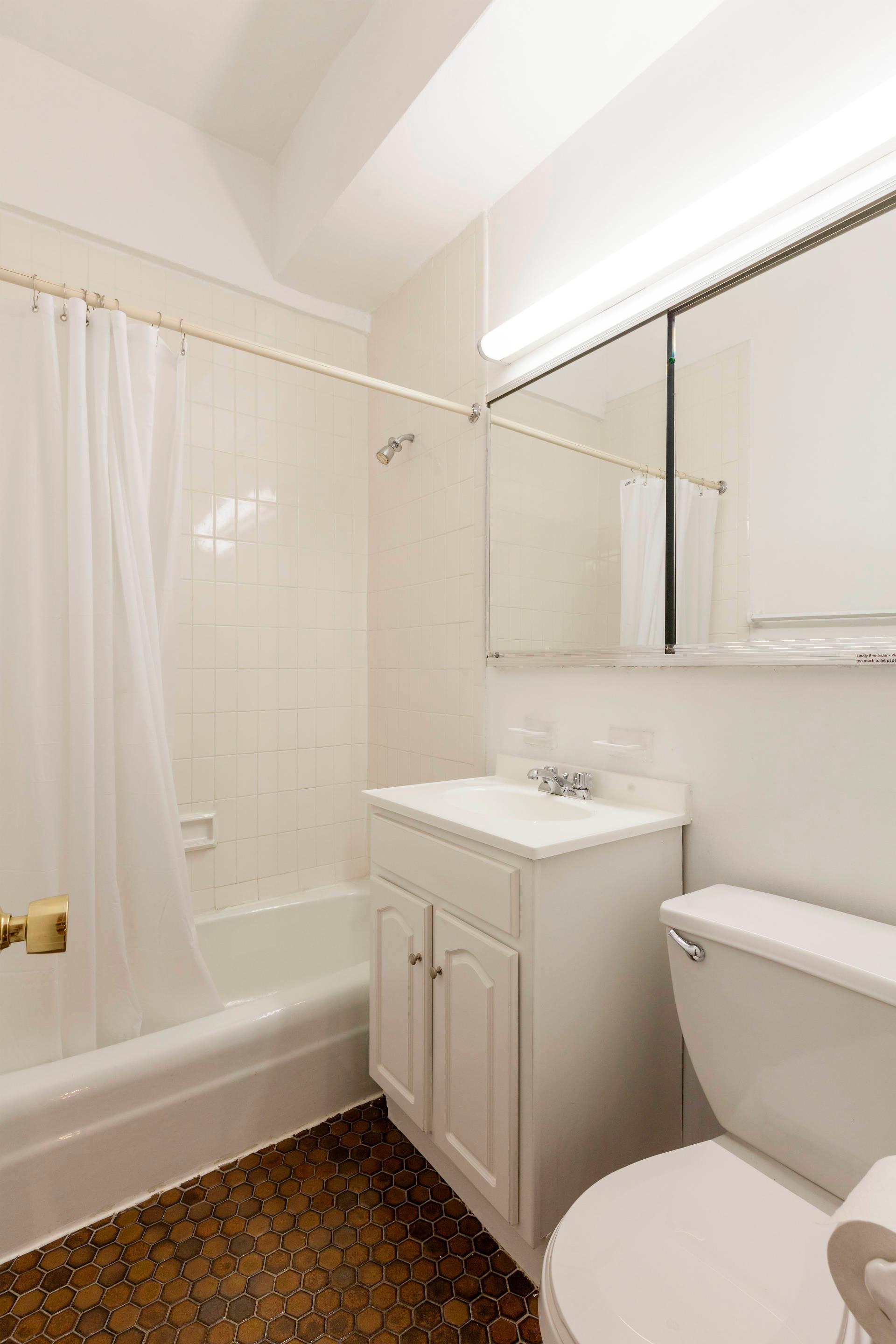 138 East 38th Street, Unit 9A Manhattan, NY 10016 - Photo 3 of 4