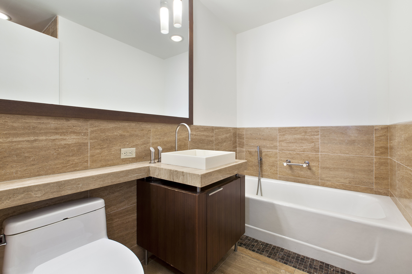 250 East 53rd Street, Unit 405 Manhattan, NY 10022 - Photo 4 of 5