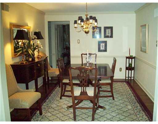 2012 Rockfield Road Pittsburgh, PA 15243 - Photo 6 of 18