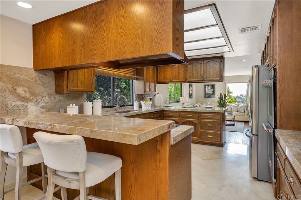 690 Oak Crest Drive Sierra Madre, CA 91024 - Photo 14 of 68