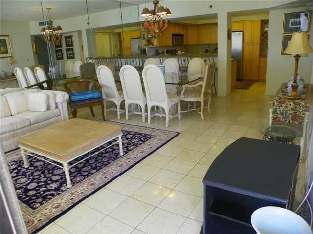 520 Brickell Key Drive, Unit A905 Miami, FL 33131 - Photo 4 of 8