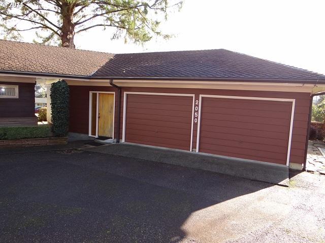 2050 Ivy Avenue Reedsport, OR 97467 - Photo 3 of 16 Gallery Image 3