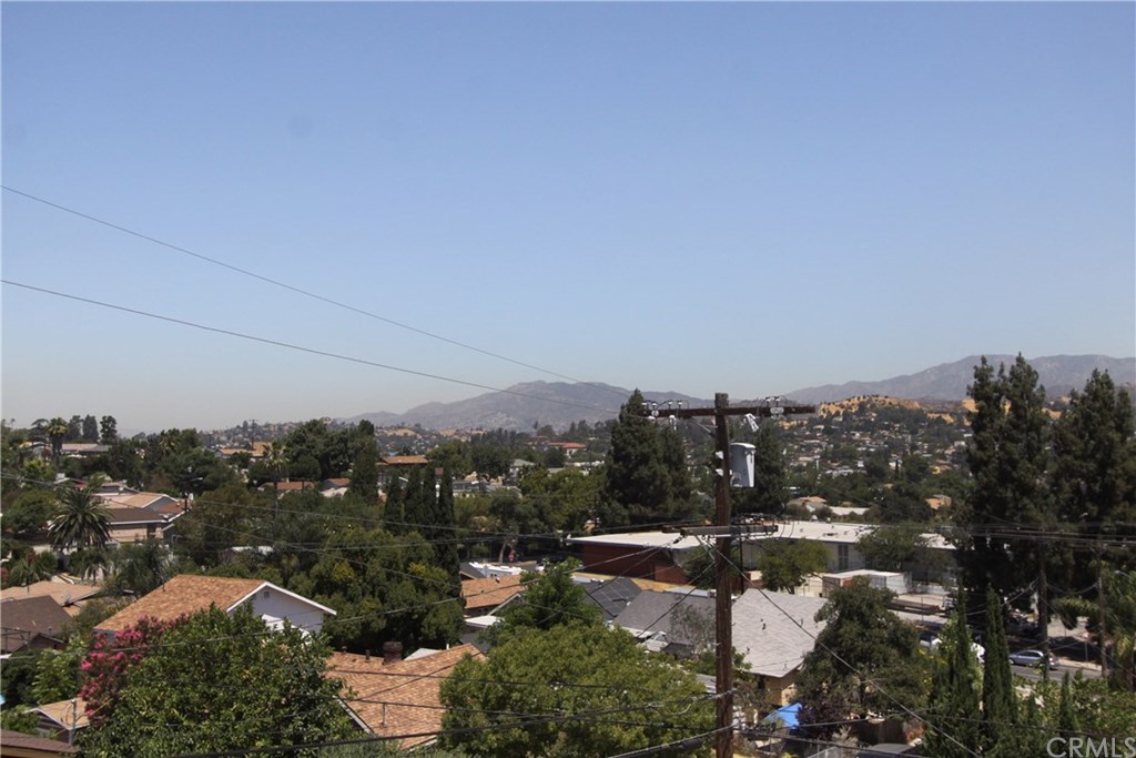 5337 Raphael Street Los Angeles, CA 90042 - Photo 10 of 29