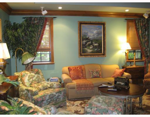 7310 Erwin Road Miami, FL 33143 - Photo 12 of 16