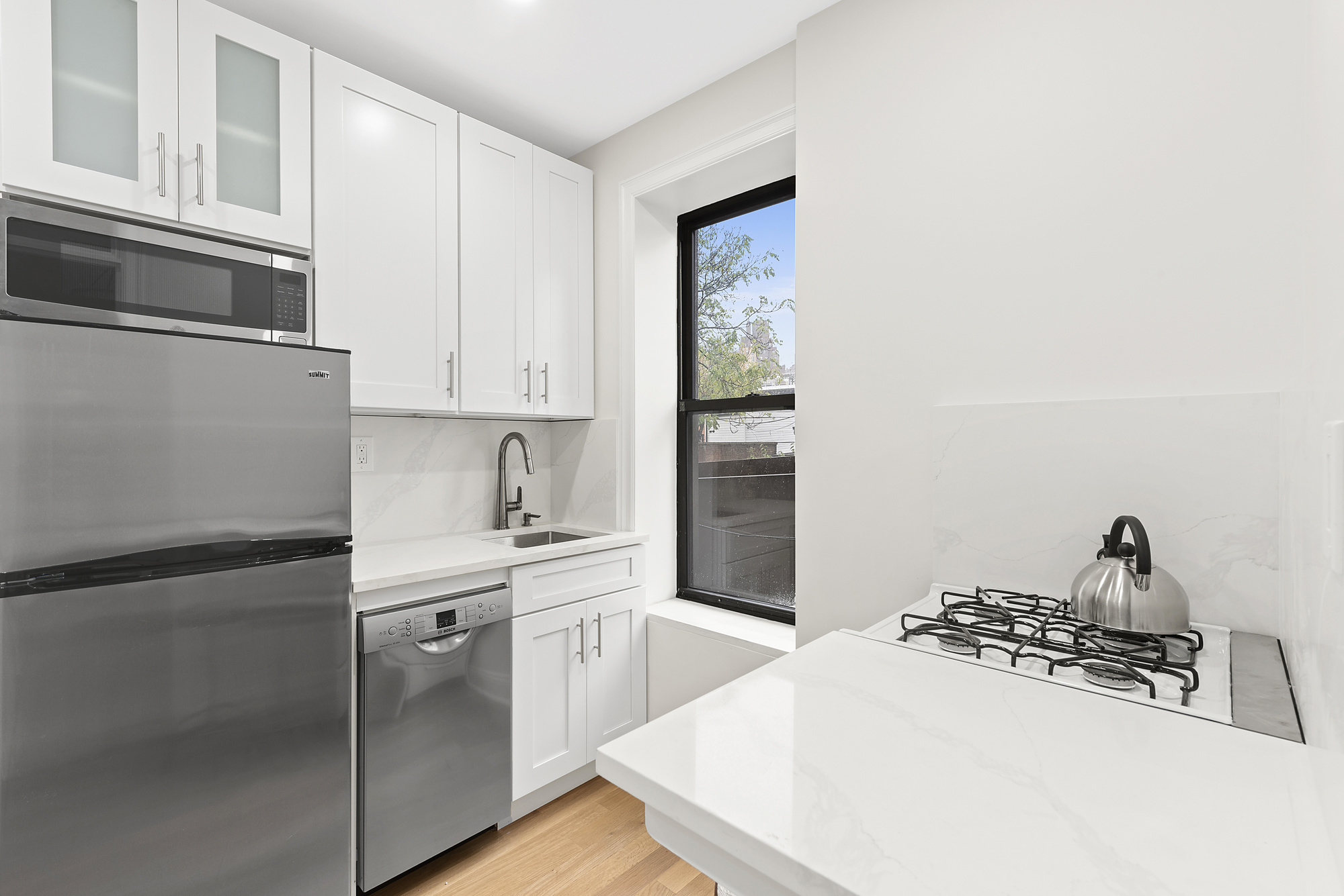 227 West 11th Street, Unit 43 Manhattan, NY 10014 - Photo 2 of 8