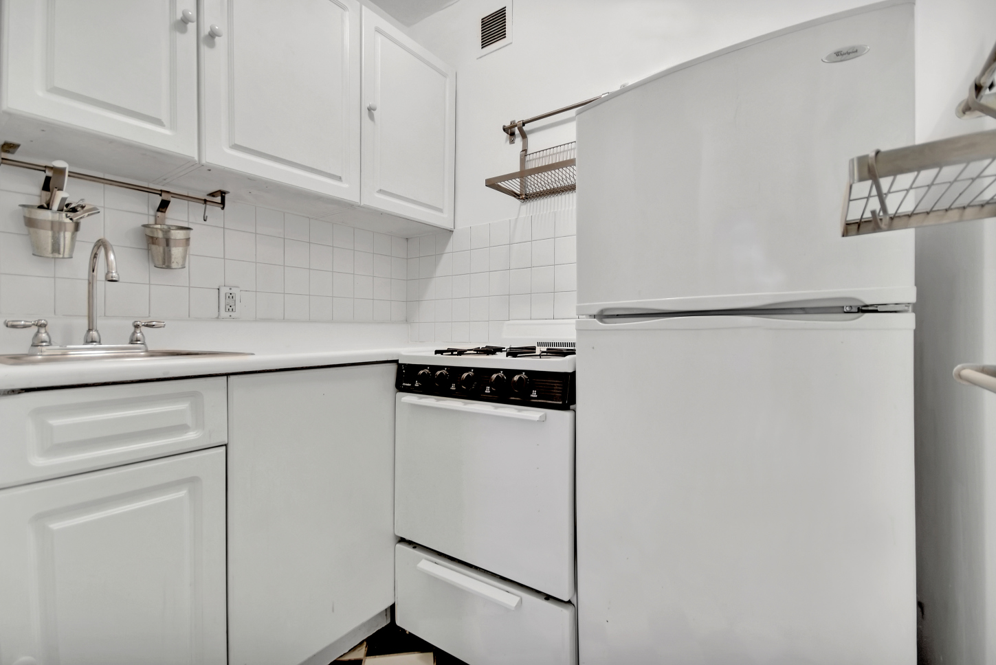8 East 30th Street, Unit 4A Manhattan, NY 10016 - Photo 4 of 6
