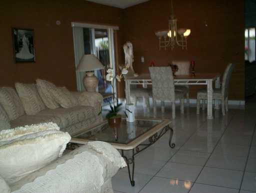 14944 Southwest 38th Terrace Miami, FL 33185 - Photo 4 of 7