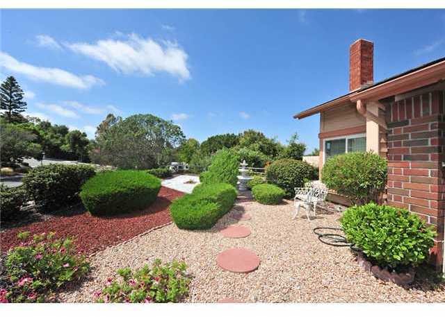 342 Mainsail Road Oceanside, CA 92054 - Photo 3 of 24