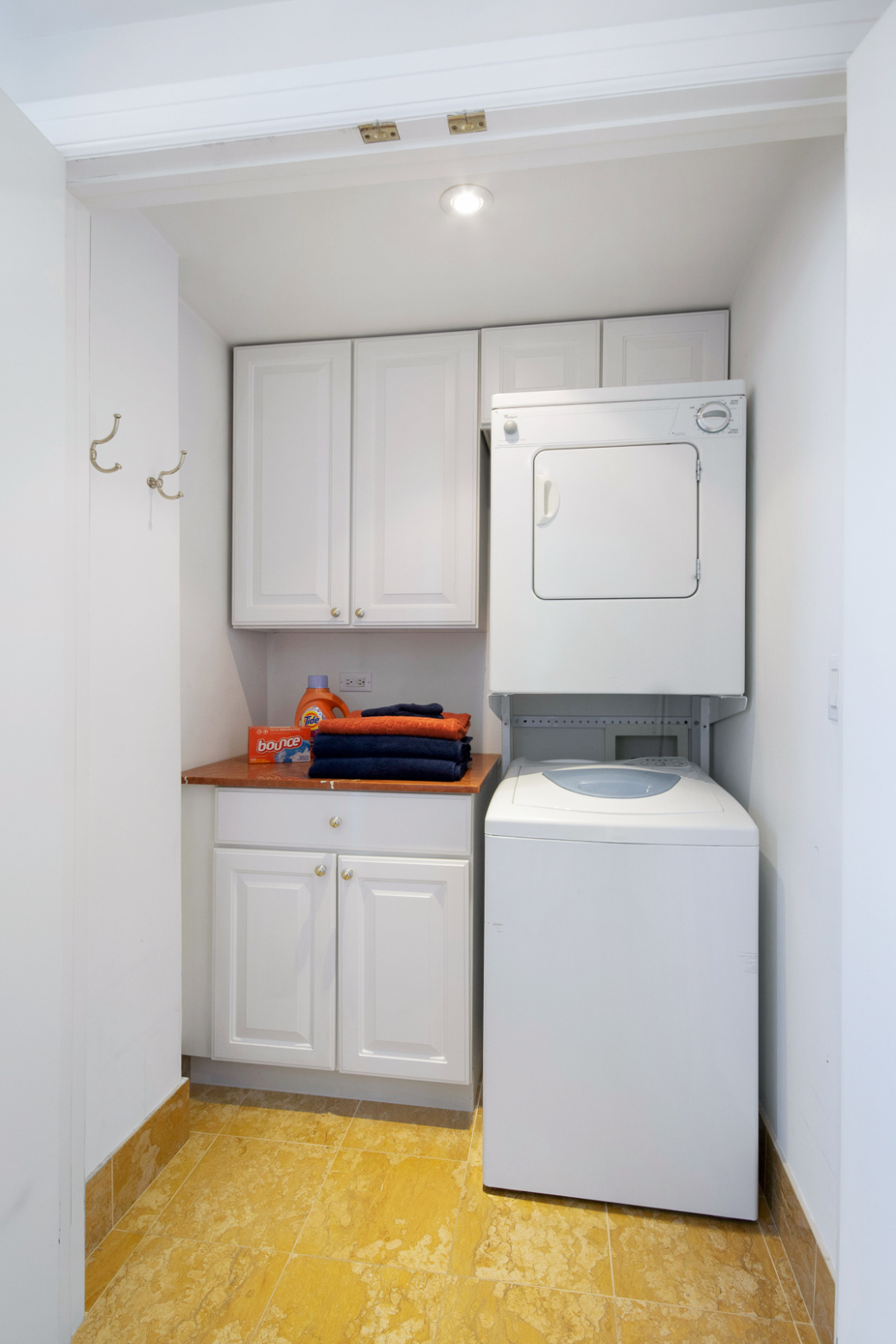 235 East 73rd Street, Unit 11ED Manhattan, NY 10021 - Photo 7 of 8