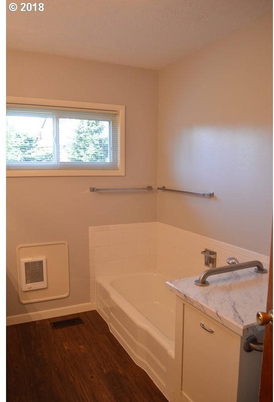 935 Southwest Winebarger Road White Salmon, WA 98672 - Photo 9 of 32 Gallery Image 9