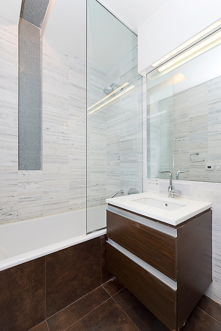 44-15 Purves Street, Unit 6A Queens, NY 11101 - Photo 8 of 10