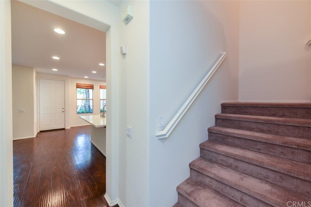 124 Chantilly Irvine, CA 92620 - Photo 6 of 20