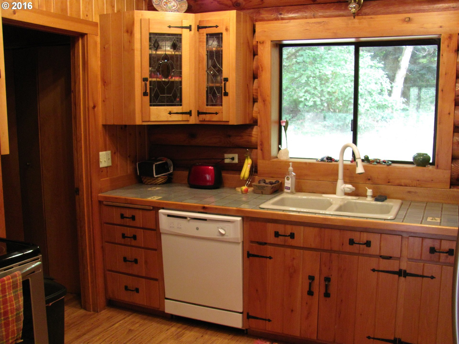 25758 Taylor Park Road Southeast Lyons, OR 97358 - Photo 8 of 31 Gallery Image 8