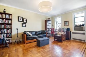 192 East 8th Street, Unit 6C Brooklyn, NY 11218 - Photo 2 of 8