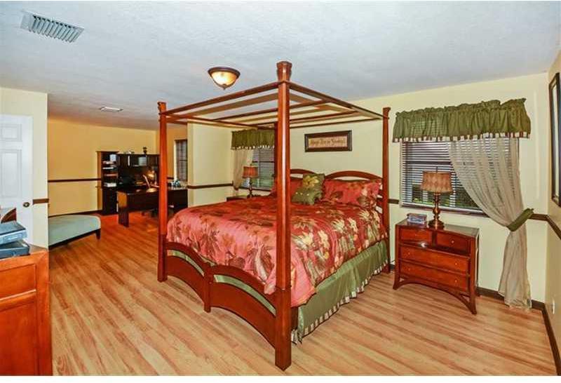 Savanna Weston, FL 33327 - Photo 8 of 30