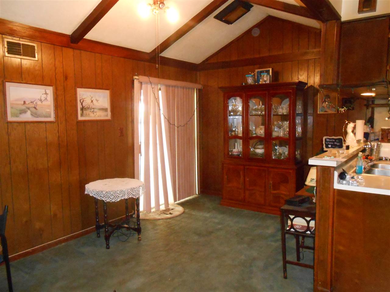 3974 Windermere Road Memphis, TN 38128 - Photo 9 of 23 Kitchen opens to Den.
