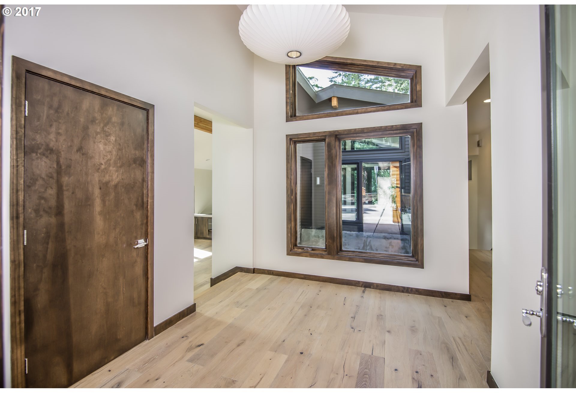 1881 Southwest Highland Road Portland, OR 97221 - Photo 2 of 32 Gallery Image 2