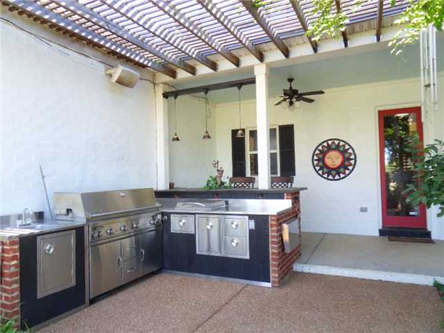 2971 Terry Lane South Road Covington, TN 38019 - Photo 20 of 25 Invite your friends & family over to enjoy this AWESOME outdoor kitchen with everything you need & more!