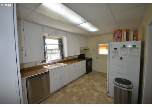 604 Main Street Dufur, OR 97021 - Photo 10 of 16 Gallery Image 10
