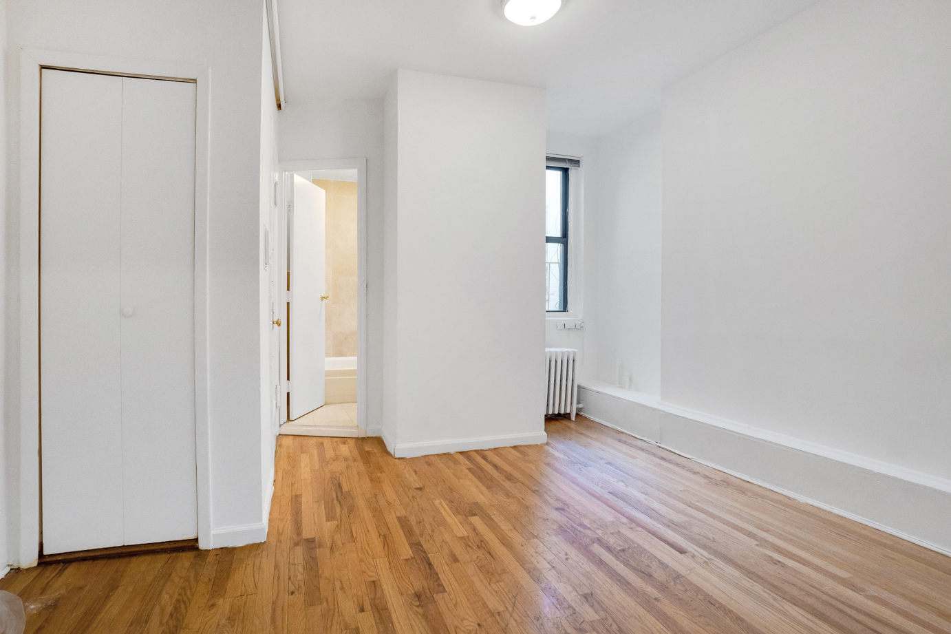507 East 83rd Street, Unit 5B Manhattan, NY 10028 - Photo 3 of 5