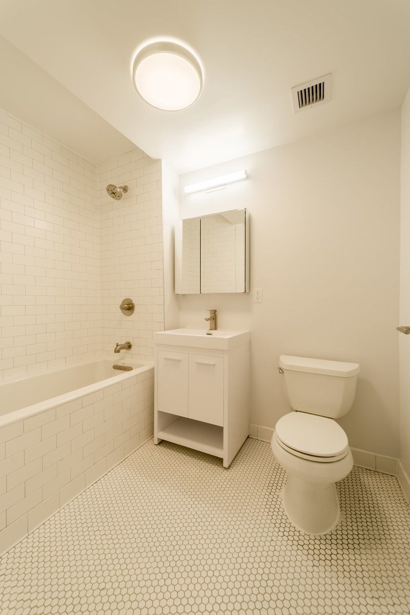 293 Hawthorne Street, Unit 6B Brooklyn, NY 11225 - Photo 6 of 11