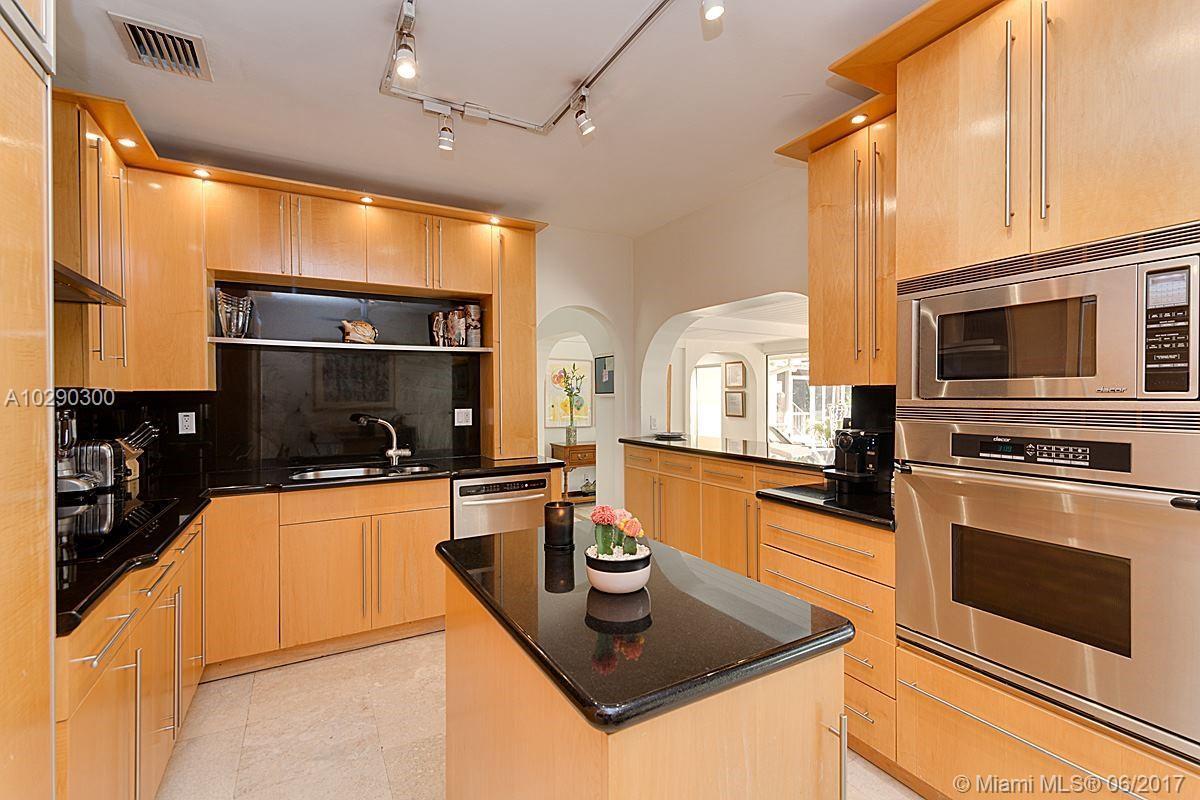 337 Gulf Road Key Biscayne, FL 33149 - Photo 7 of 25
