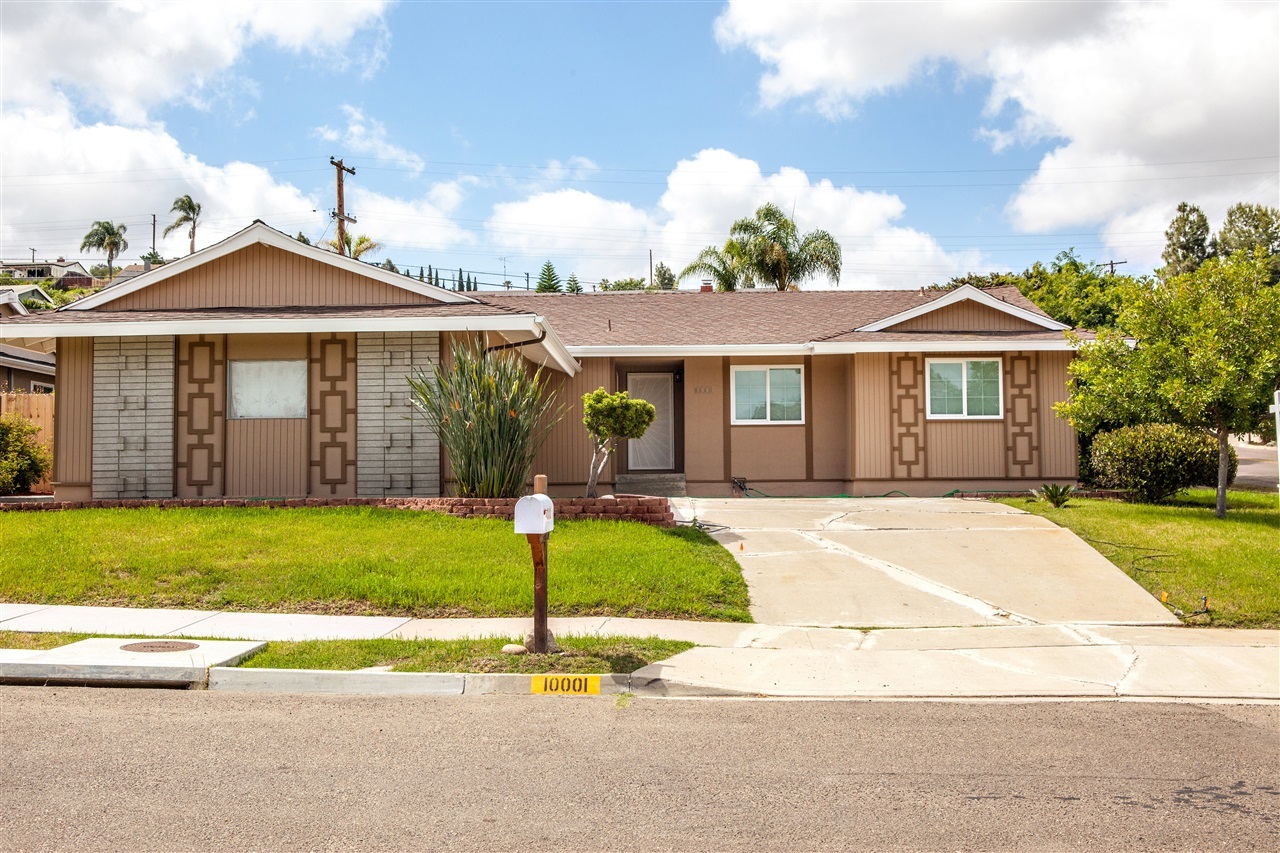 10001 Del Rio Road Spring Valley, CA 91977 - Photo 2 of 25