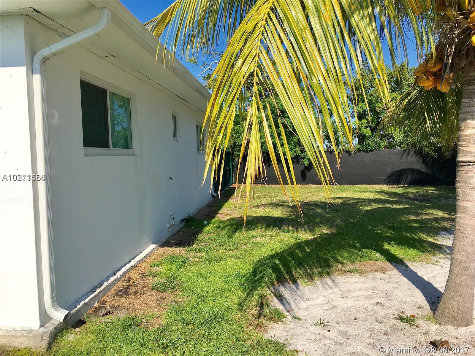 12388 North Bayshore Drive North Miami, FL 33181 - Photo 13 of 50