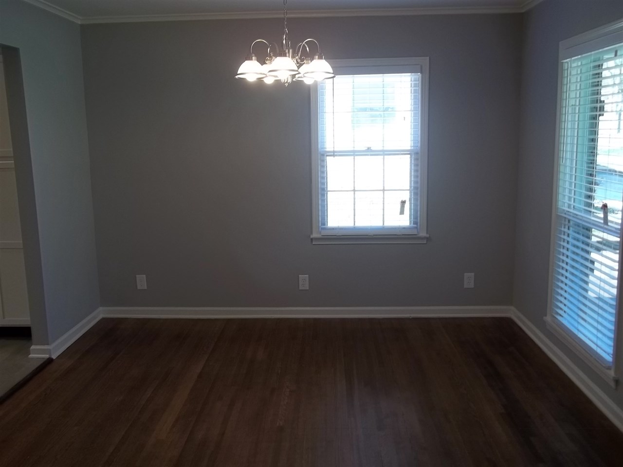 5253 Sea Isle Road Memphis, TN 38117 - Photo 3 of 19