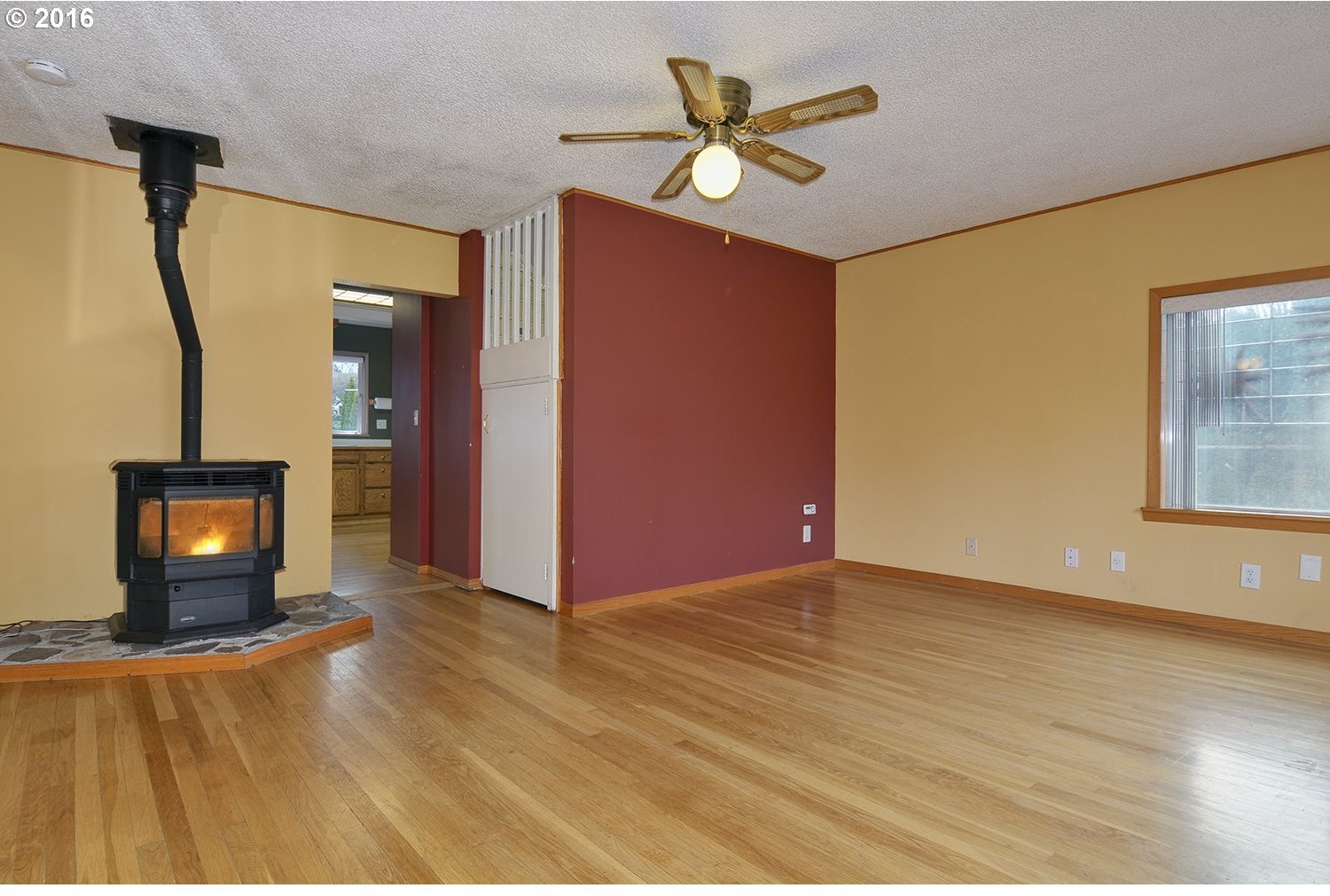2502 Southeast Barnes Road Gresham, OR 97080 - Photo 8 of 19 Gallery Image 8