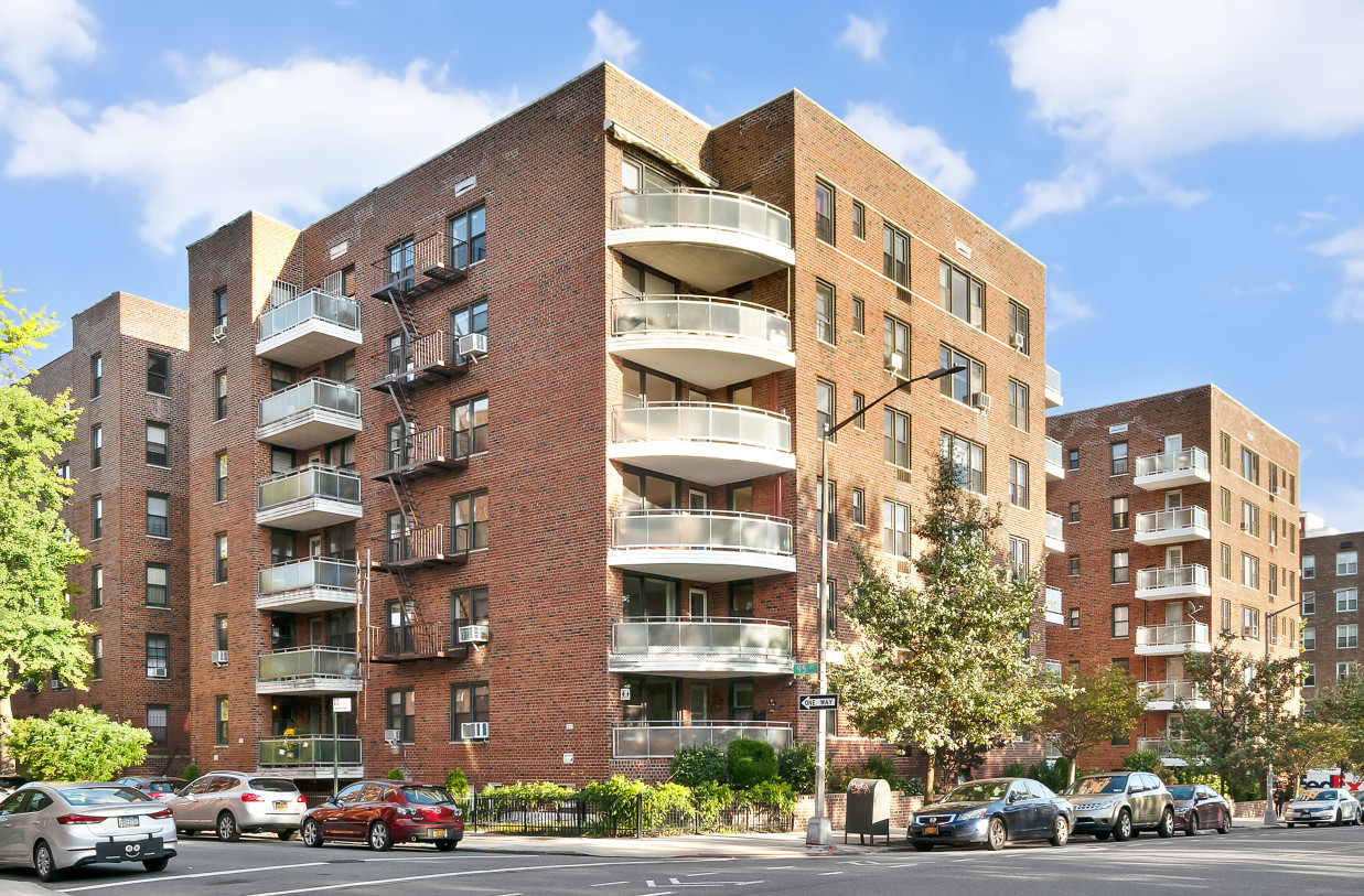 9511 Shore Road, Unit 519 Brooklyn, NY 11209 - Photo 7 of 9 Gallery Image 7