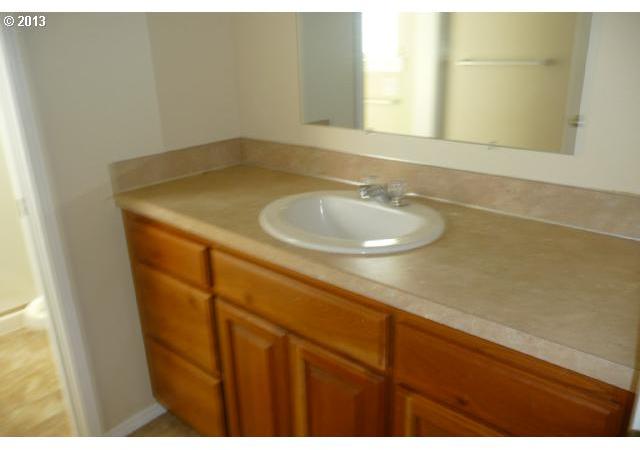 20800 Ruth Street Northeast Donald, OR 97020 - Photo 7 of 15 Gallery Image 7