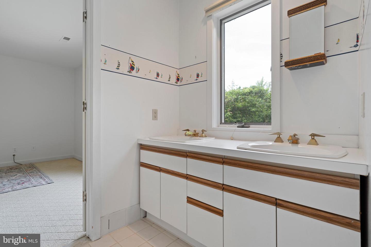 866 Roscommon Road Bryn Mawr, PA 19010 - Photo 35 of 59