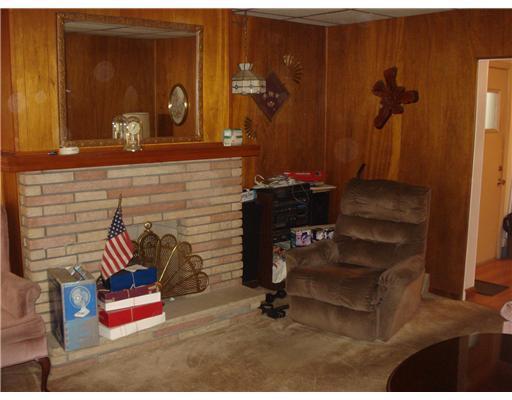 918 Rothpletz Street Pittsburgh, PA 15212 - Photo 3 of 6 Gallery Image 3