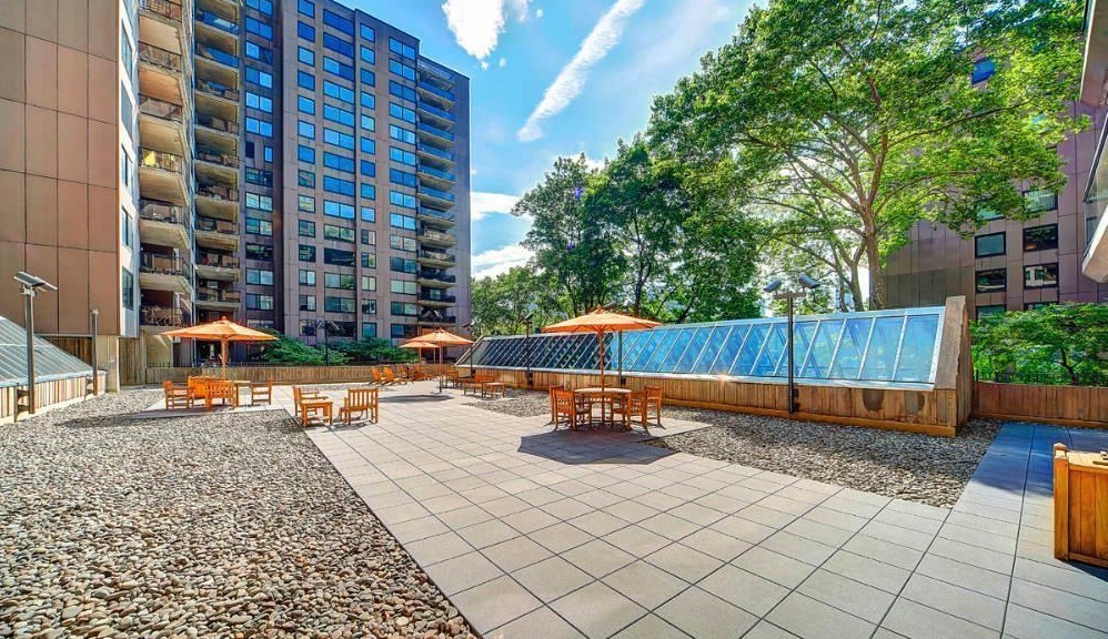 Rivercross 531 Main St, Manhattan, NY 10044 - Photo 13 of 15