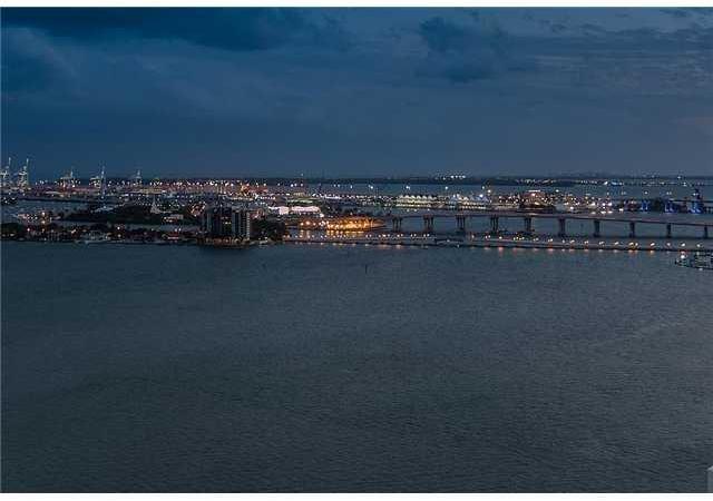 665 Northeast 25th Street, Unit PHI01 Miami, FL 33137 - Photo 7 of 8