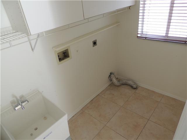 Silver Lakes Pembroke Pines, FL 33029 - Photo 12 of 25