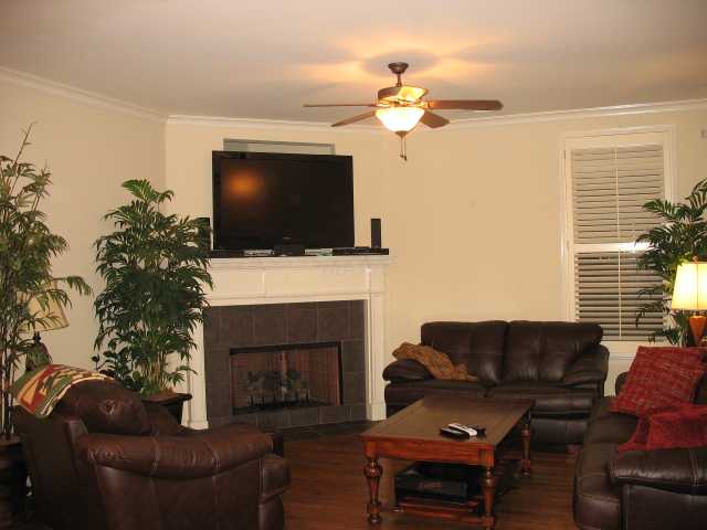 332 Colbert Street West Collierville, TN 38017 - Photo 6 of 10 Gallery Image 6