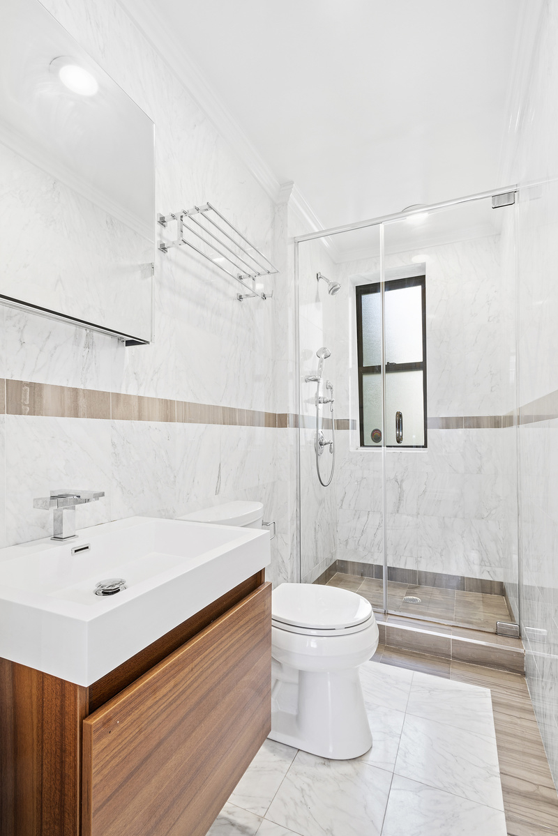 12 5th Avenue, Unit 22 Manhattan, NY 10011 - Photo 6 of 8