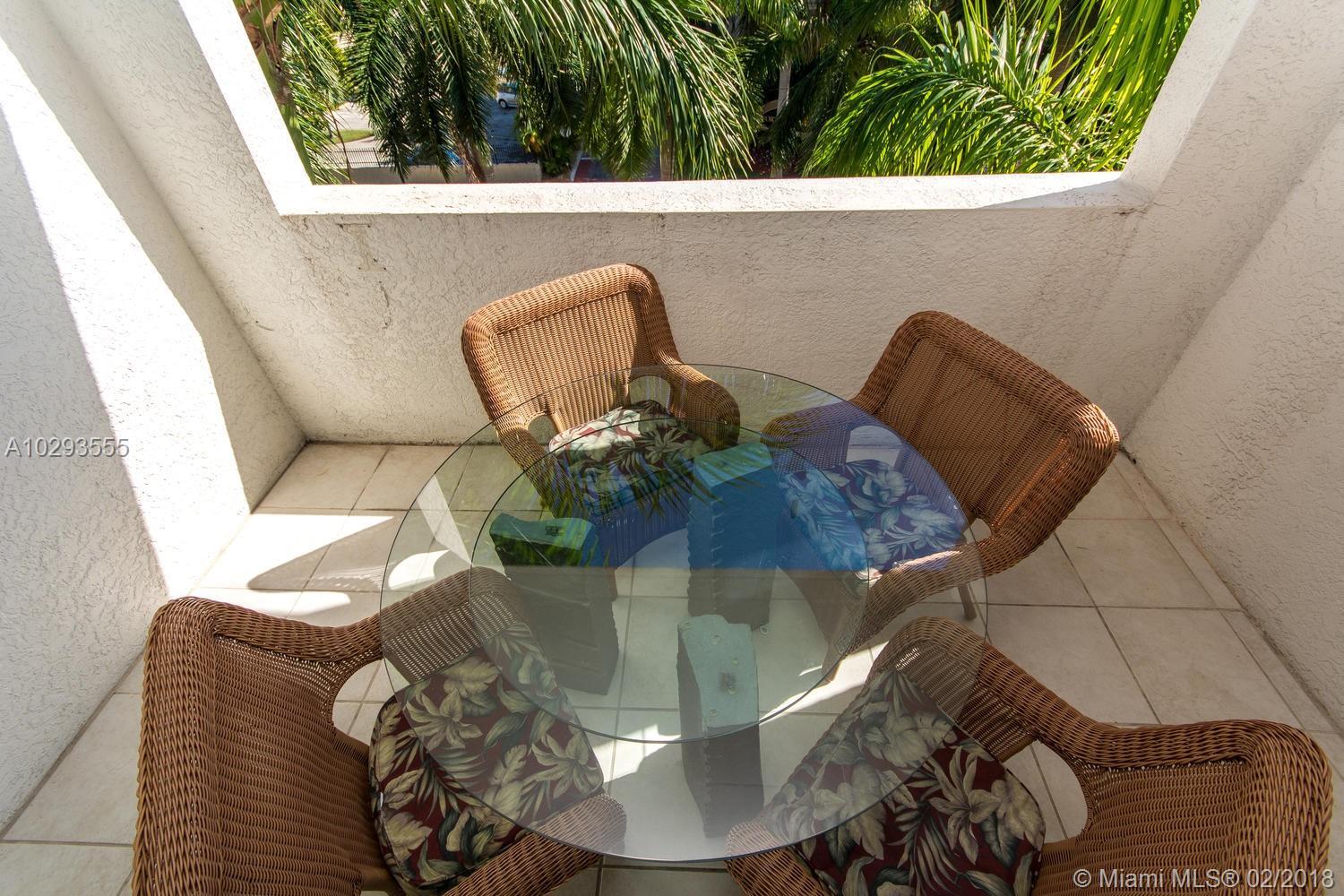 17100 North Bay Road, Unit 1415 Sunny Isles Beach, FL 33160 - Photo 20 of 35