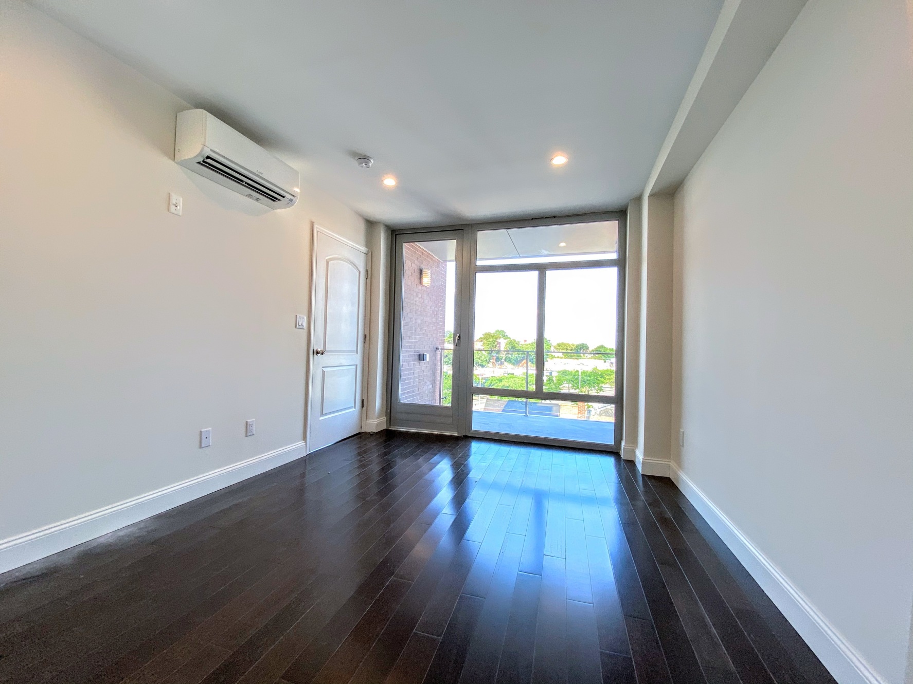 46-02 70th Street, Unit 5A Queens, NY 11377 - Photo 3 of 9