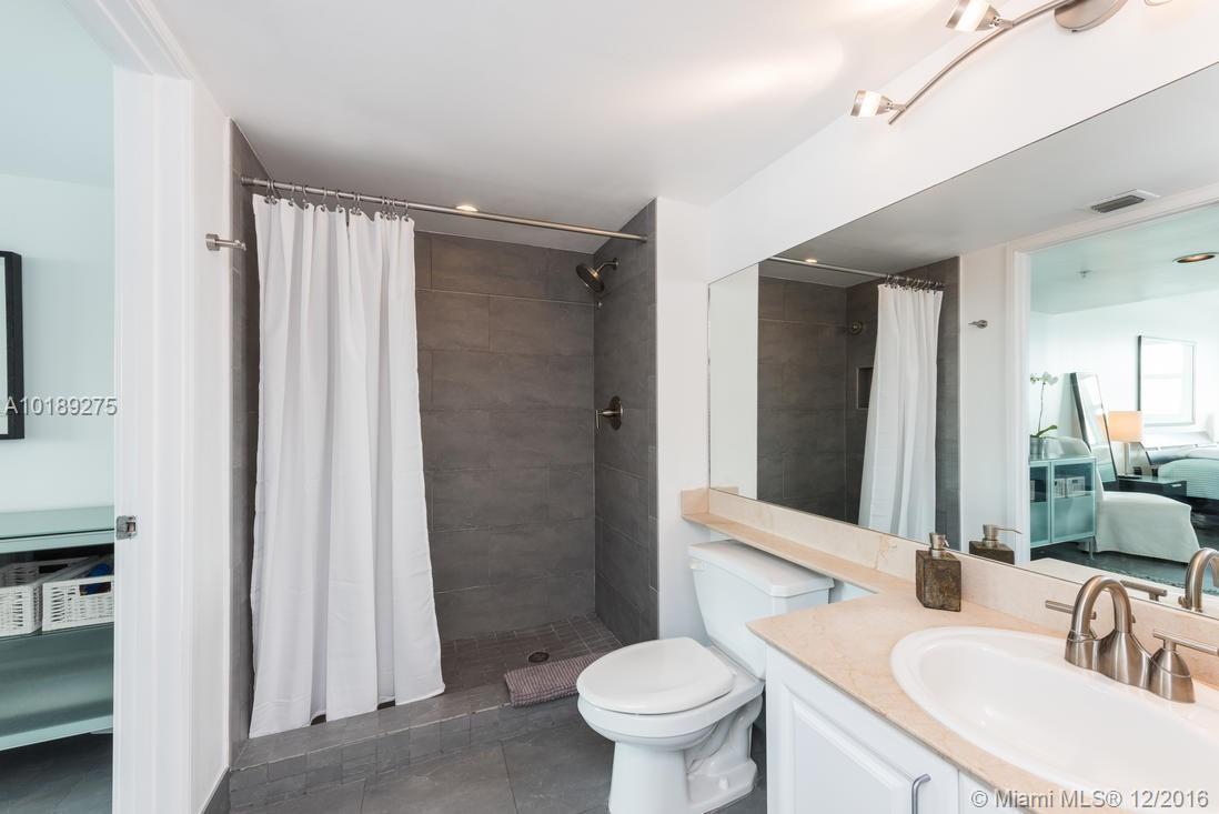 90 Alton Road, Unit 1502 Miami Beach, FL 33139 - Photo 7 of 31