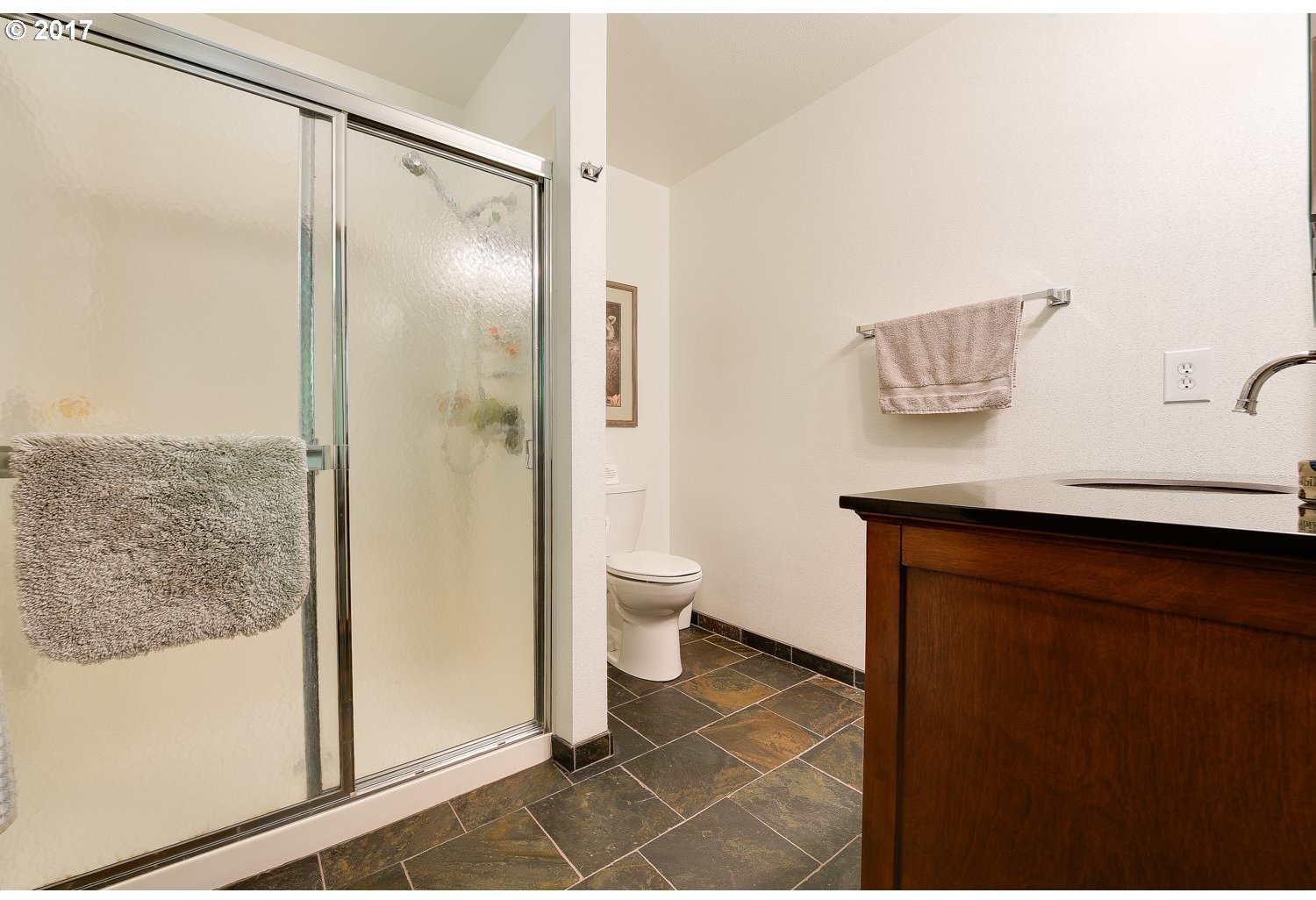 7878 Southwest Peters Road Portland, OR 97224 - Photo 11 of 32 Gallery Image 11