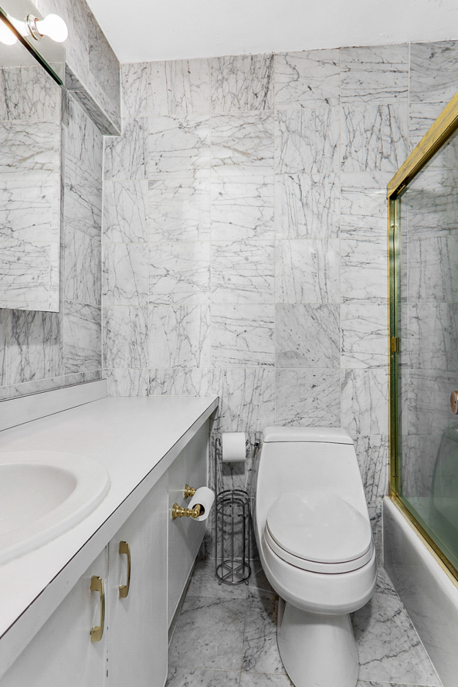 40 Sutton Place, Unit 2D Manhattan, NY 10022 - Photo 6 of 7