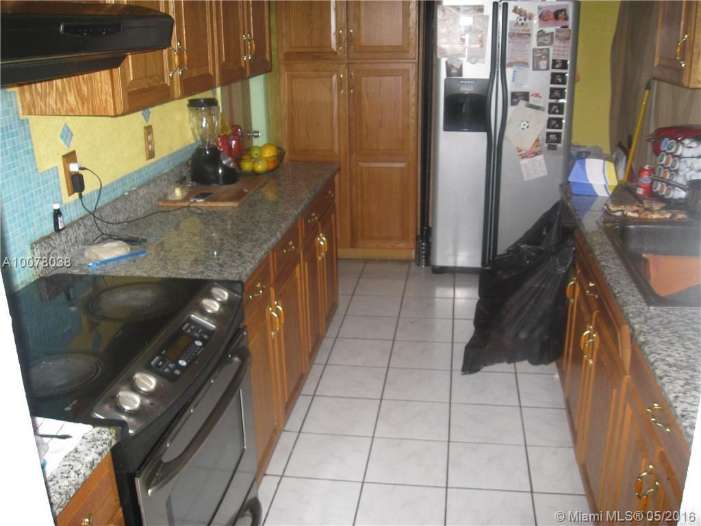 13101 Southwest 260th Street Homestead, FL 33032 - Photo 5 of 12