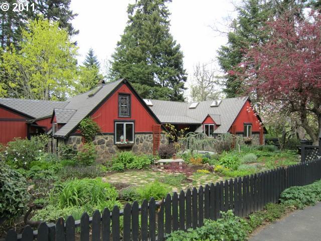 3519 Lippman Road Hood River, OR 97031 - Photo 1 of 16 Gallery Image 1