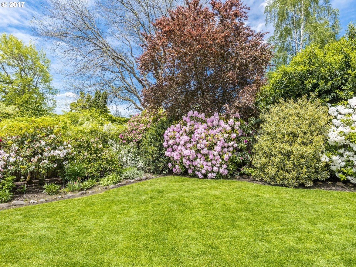 6237 Southwest Radcliff Street Portland, OR 97219 - Photo 24 of 27 Gallery Image 24