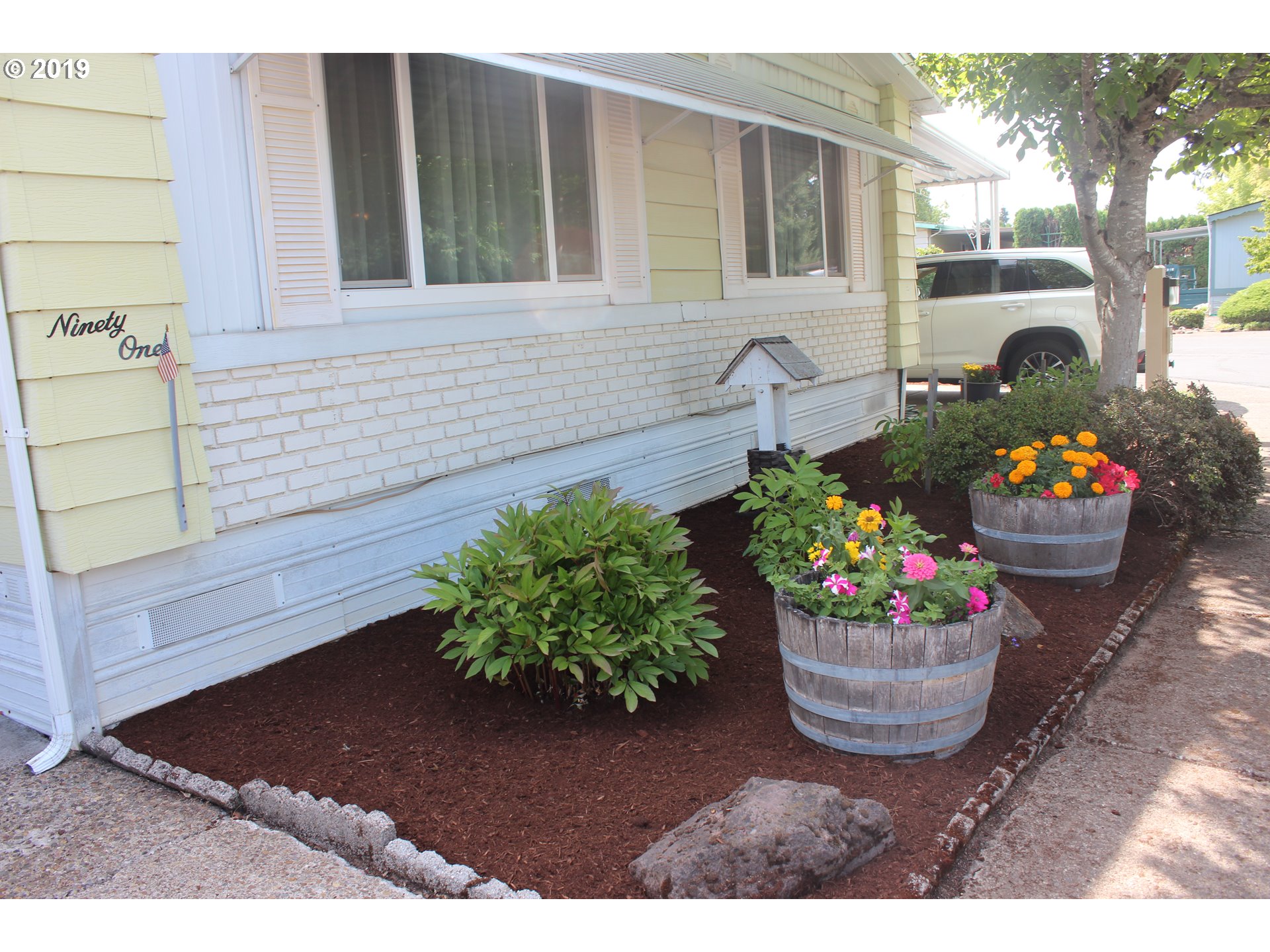 4800 Barger Drive Eugene, OR 97402 - Photo 3 of 10